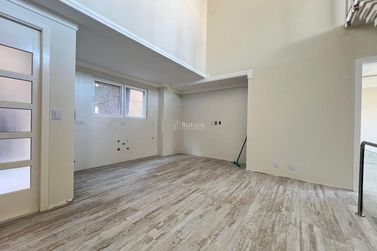 Casa &agrave; venda - 200m&sup2; - Canto da Praia
