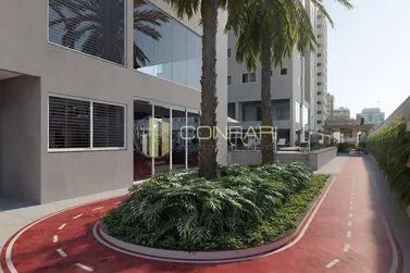 Apartamento &agrave; venda - 170m&sup2; - Meia Praia