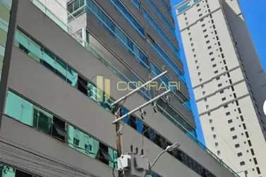 Apartamento para alugar - 130m&sup2; - Meia Praia