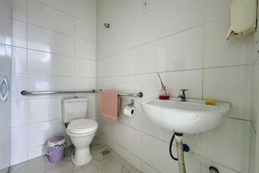 Sala Comercial &agrave; venda - 57m&sup2; - Meia Praia