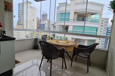Apartamento &agrave; venda - 118m&sup2; - Meia Praia
