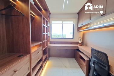 Apartamento para alugar - 93m&sup2; - Meia Praia