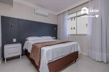 Apartamento para alugar - 216m&sup2; - Centro