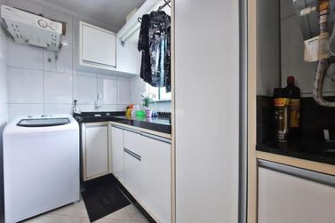 Apartamento &agrave; venda - 132m&sup2; - Meia Praia