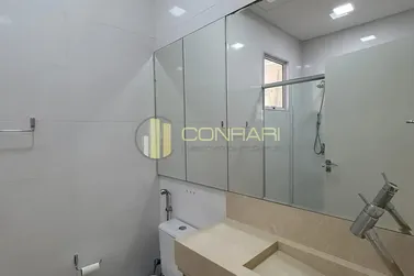 Apartamento &agrave; venda - 131m&sup2; - Meia Praia