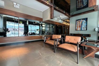Apartamento &agrave; venda - 208m&sup2; - Meia Praia