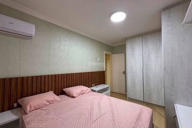 Apartamento &agrave; venda - 213m&sup2; - Meia Praia