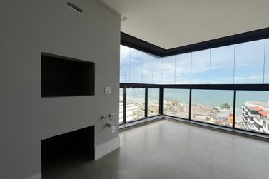 Apartamento &agrave; venda - 200m&sup2; - Meia Praia