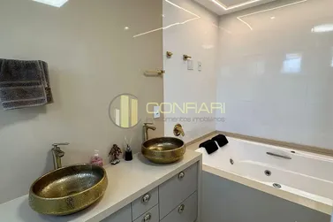 Apartamento &agrave; venda - 18250m&sup2; - meia praia