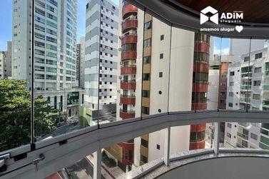 Apartamento para alugar - 126m&sup2; - Centro