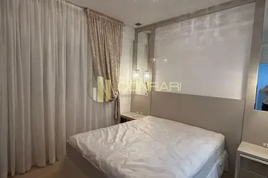Apartamento &agrave; venda - 170m&sup2; - Meia Praia