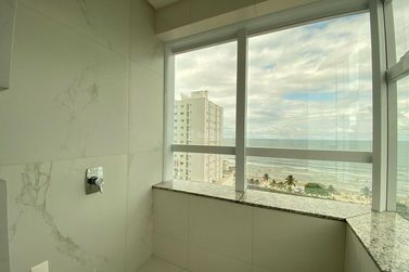 Apartamento &agrave; venda - 157m&sup2; - Meia Praia