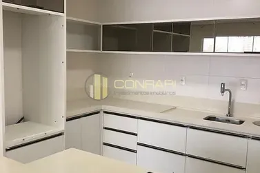Apartamento &agrave; venda - 145m&sup2; - Meia Praia