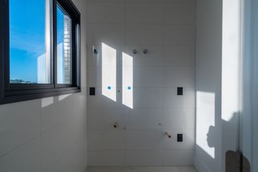 Apartamento &agrave; venda - 130m&sup2; - Meia Praia