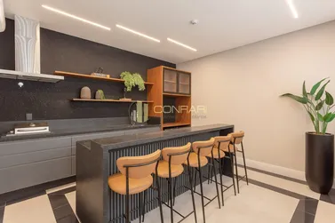 Apartamento &agrave; venda - 138m&sup2; - Meia Praia