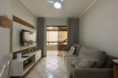 Apartamento &agrave; venda - 115m&sup2; - Meia Praia