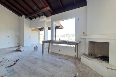 Casa &agrave; venda - 200m&sup2; - Canto da Praia