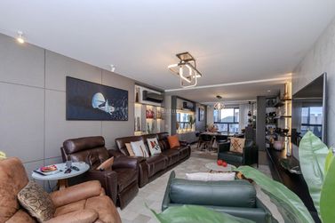Apartamento &agrave; venda - 177m&sup2; - Centro