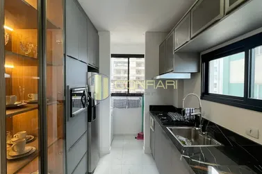 Apartamento para alugar - 94m&sup2; - Meia Praia
