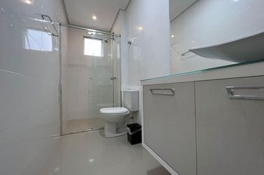 Apartamento &agrave; venda - 178m&sup2; - Meia Praia