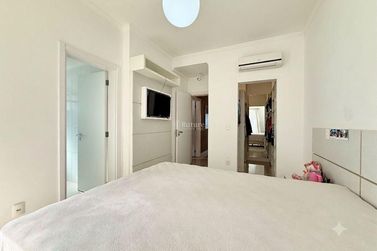 Apartamento &agrave; venda - 150m&sup2; - Meia Praia