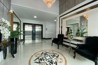 Apartamento &agrave; venda - 130m&sup2; - Meia Praia