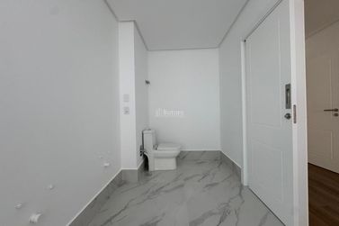 Apartamento &agrave; venda - 185m&sup2; - Meia Praia