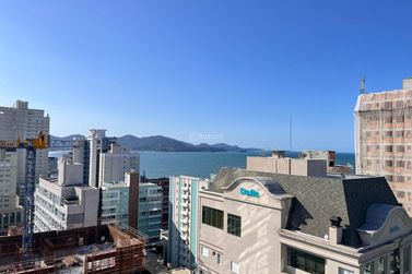 Apartamento &agrave; venda - 153m&sup2; - Meia Praia