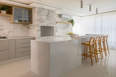 Apartamento &agrave; venda - Meia Praia