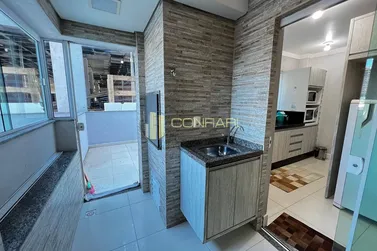 Apartamento &agrave; venda - 81m&sup2; - Pereque