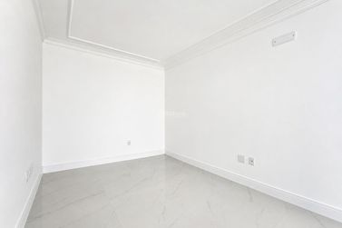 Apartamento &agrave; venda - 130m&sup2; - Centro