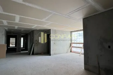 Apartamento &agrave; venda - 129m&sup2; - pereque