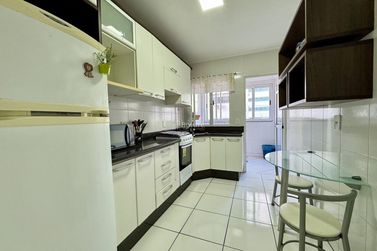 Apartamento &agrave; venda - 80m&sup2; - Centro