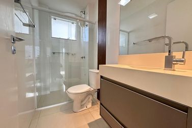 Apartamento &agrave; venda - 100m&sup2; - Meia Praia