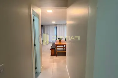 Apartamento para alugar - 180m&sup2; - Meia praia