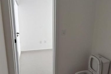 Sal&atilde;o Comercial para alugar - 65m&sup2; - Centro