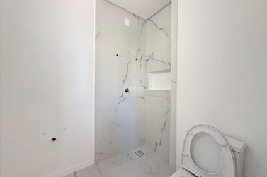 Apartamento &agrave; venda - 160m&sup2; - Meia Praia