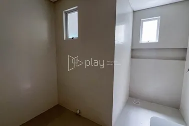 Apartamento &agrave; venda - 160m&sup2; - Meia Praia