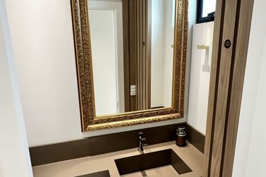 Apartamento &agrave; venda - 95m&sup2; - Meia Praia