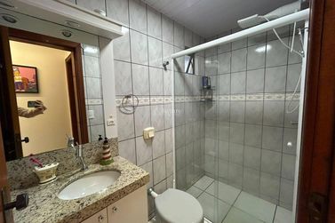 Apartamento &agrave; venda - 147m&sup2; - Meia Praia