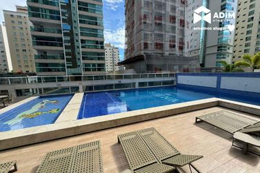 Apartamento para alugar - 132m&sup2; - Meia Praia