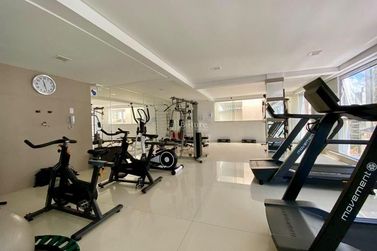 Apartamento &agrave; venda - 220m&sup2; - Meia Praia