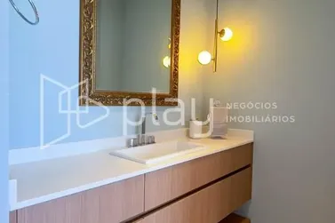 Apartamento &agrave; venda - 188m&sup2; - Meia Praia