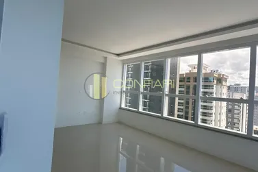 Apartamento &agrave; venda - 116m&sup2; - Meia Praia