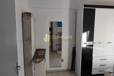 Apartamento &agrave; venda - 65m&sup2; - Centro
