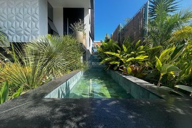 Casa &agrave; venda - 650m&sup2; - Regi&atilde;o das Praias