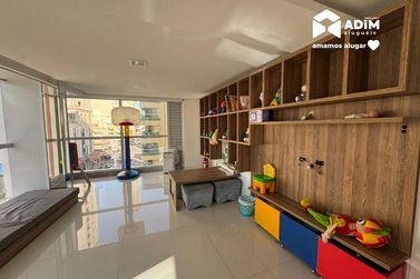 Apartamento para alugar - 190m&sup2; - Meia Praia