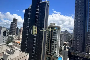 Apartamento &agrave; venda - 116m&sup2; - Meia Praia