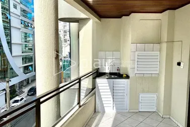 Apartamento &agrave; venda - 104m&sup2; - Meia Praia