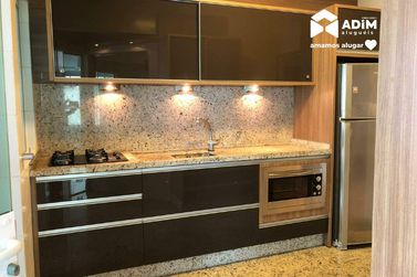Apartamento para alugar - 140m&sup2; - Centro